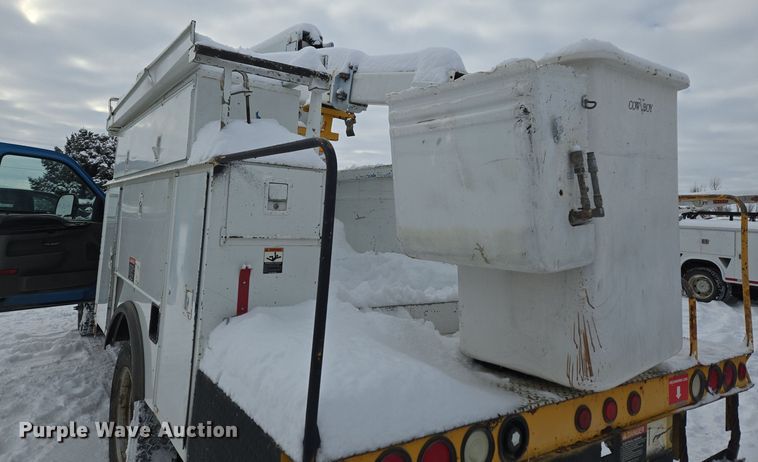 image for item ER5063 2005 Ford F550 Super Duty bucket truck