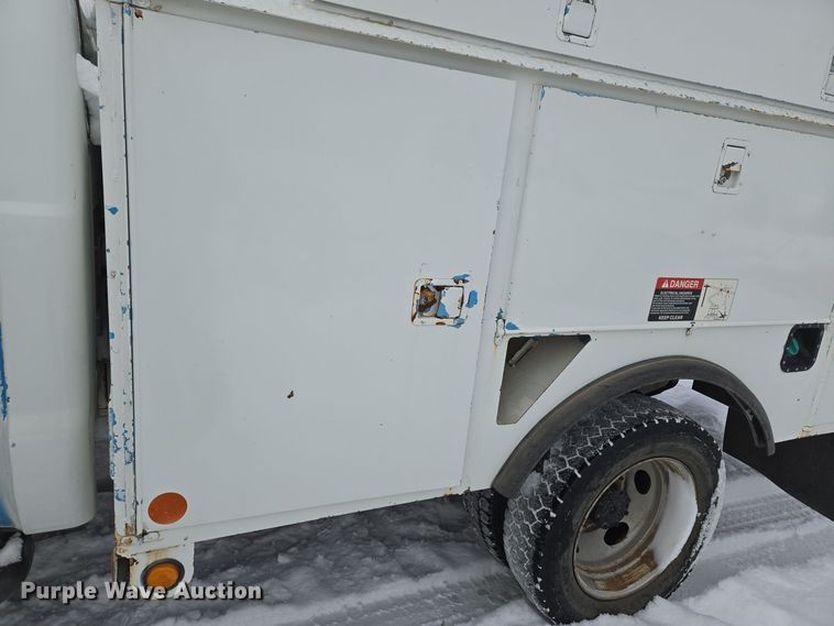 image for item ER5063 2005 Ford F550 Super Duty bucket truck
