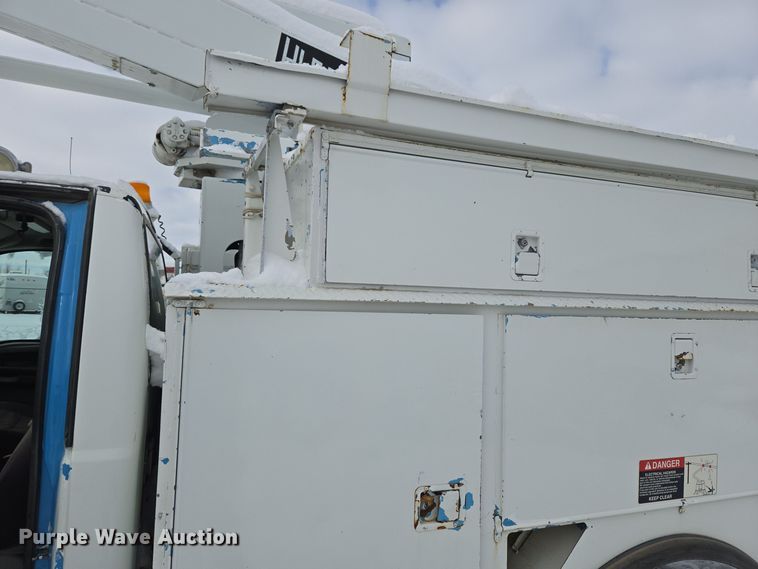 image for item ER5063 2005 Ford F550 Super Duty bucket truck
