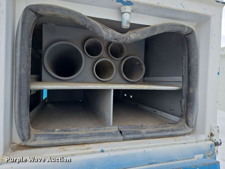 image for item ER5063 2005 Ford F550 Super Duty bucket truck