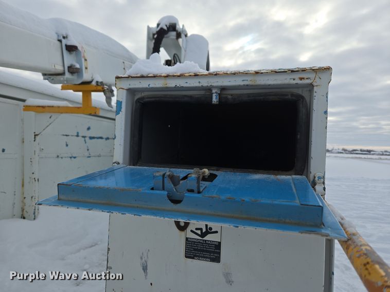 image for item ER5063 2005 Ford F550 Super Duty bucket truck