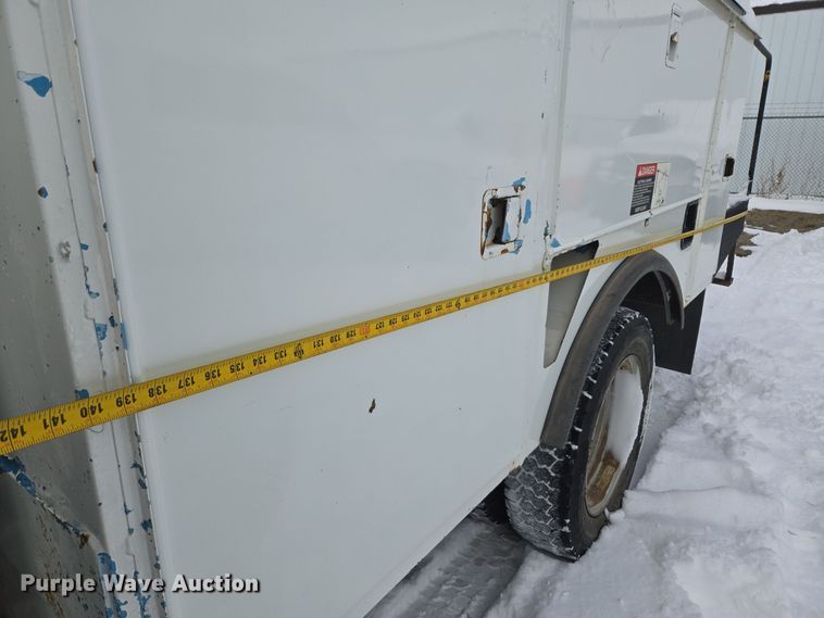 image for item ER5063 2005 Ford F550 Super Duty bucket truck