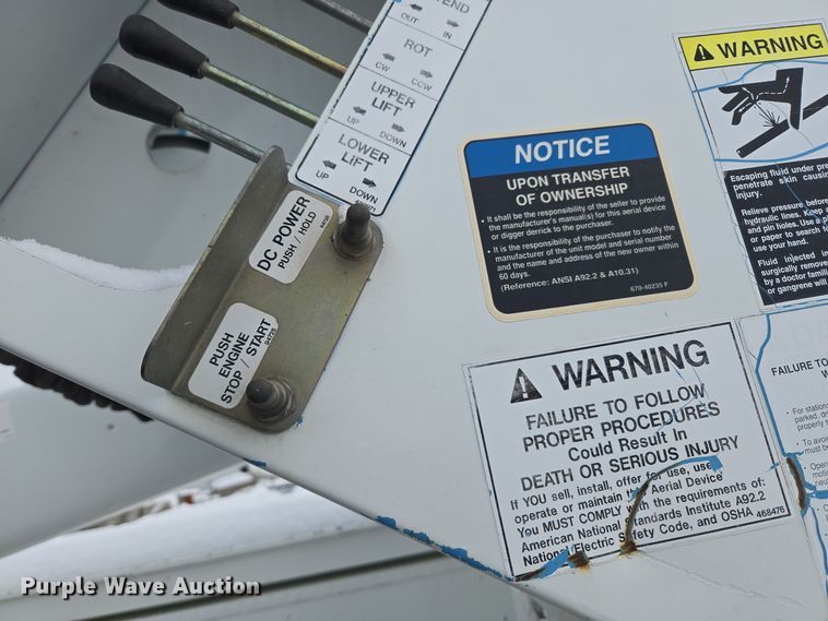 image for item ER5063 2005 Ford F550 Super Duty bucket truck