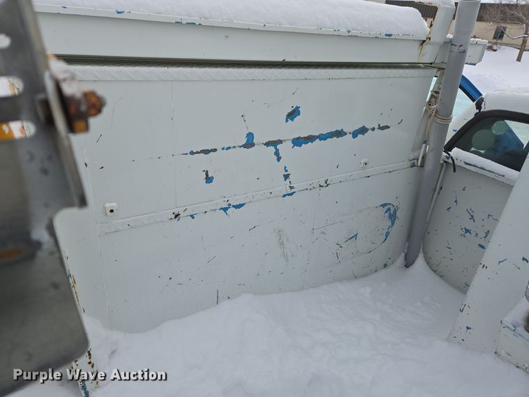 image for item ER5063 2005 Ford F550 Super Duty bucket truck