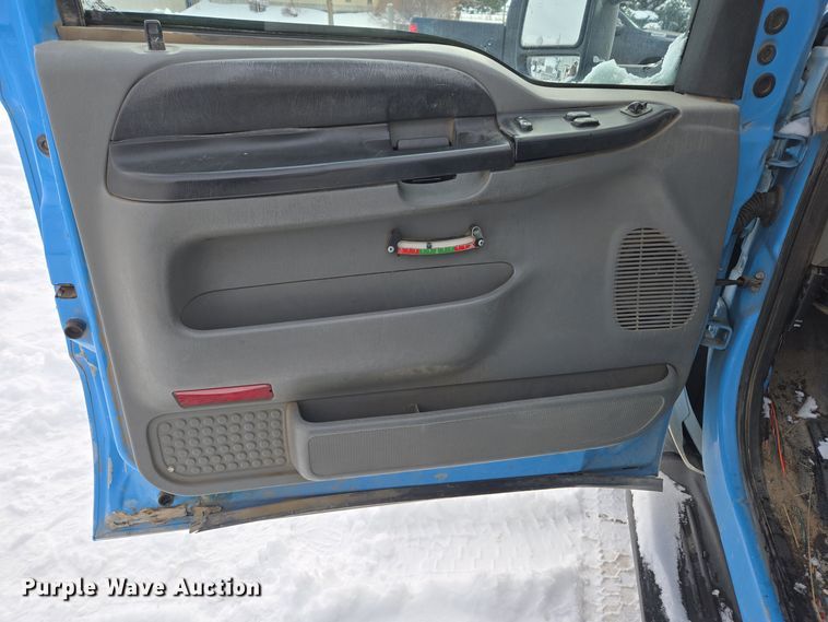 image for item ER5063 2005 Ford F550 Super Duty bucket truck