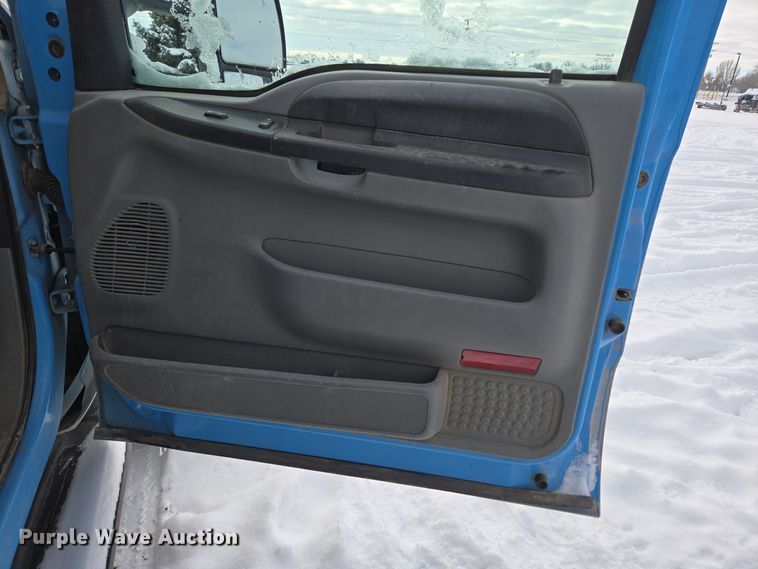 image for item ER5063 2005 Ford F550 Super Duty bucket truck