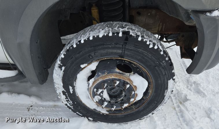 image for item ER5063 2005 Ford F550 Super Duty bucket truck