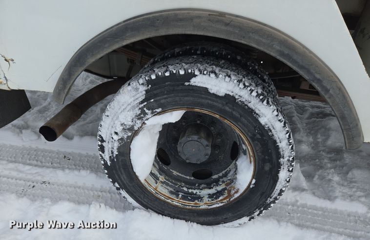 image for item ER5063 2005 Ford F550 Super Duty bucket truck