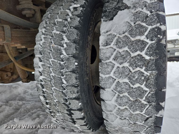 image for item ER5063 2005 Ford F550 Super Duty bucket truck