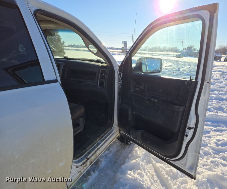 image for item ER5064 2015 Dodge Ram 1500 Quad Cab pickup truck