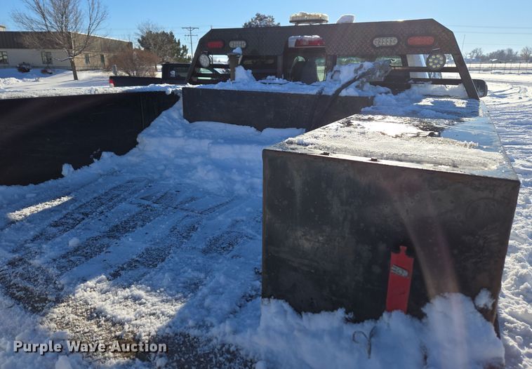 image for item ER5065 2017 Dodge Ram 3500 Crew Cab flatbed pickup truck