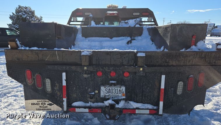 image for item ER5065 2017 Dodge Ram 3500 Crew Cab flatbed pickup truck