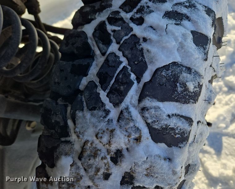 image for item ER5065 2017 Dodge Ram 3500 Crew Cab flatbed pickup truck