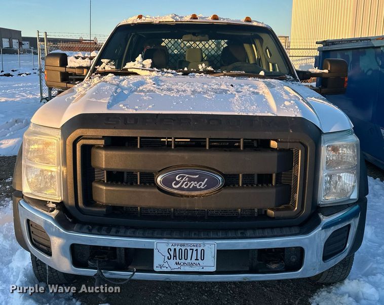 image for item ER5066 2013 Ford F450 Super Duty Crew Cab flatbed truck