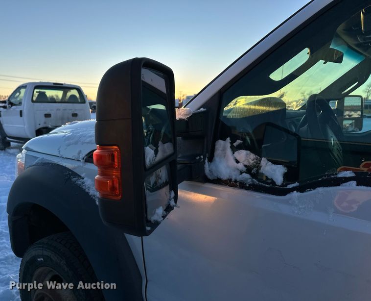 image for item ER5066 2013 Ford F450 Super Duty Crew Cab flatbed truck