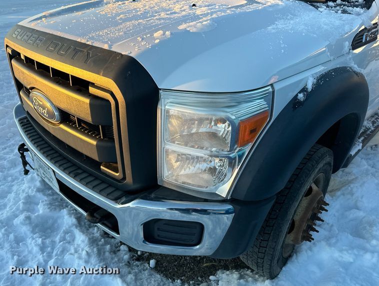 image for item ER5066 2013 Ford F450 Super Duty Crew Cab flatbed truck