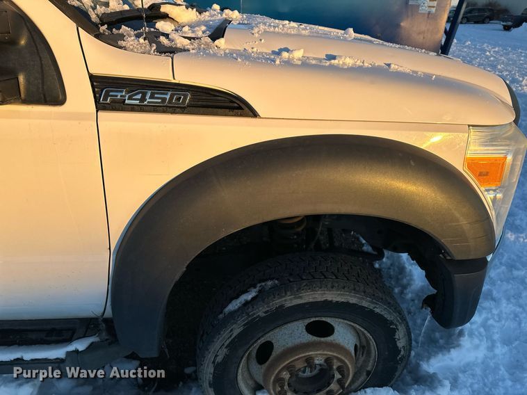 image for item ER5066 2013 Ford F450 Super Duty Crew Cab flatbed truck