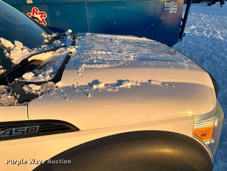 image for item ER5066 2013 Ford F450 Super Duty Crew Cab flatbed truck