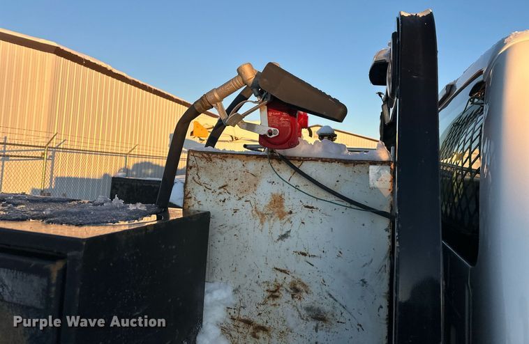 image for item ER5066 2013 Ford F450 Super Duty Crew Cab flatbed truck