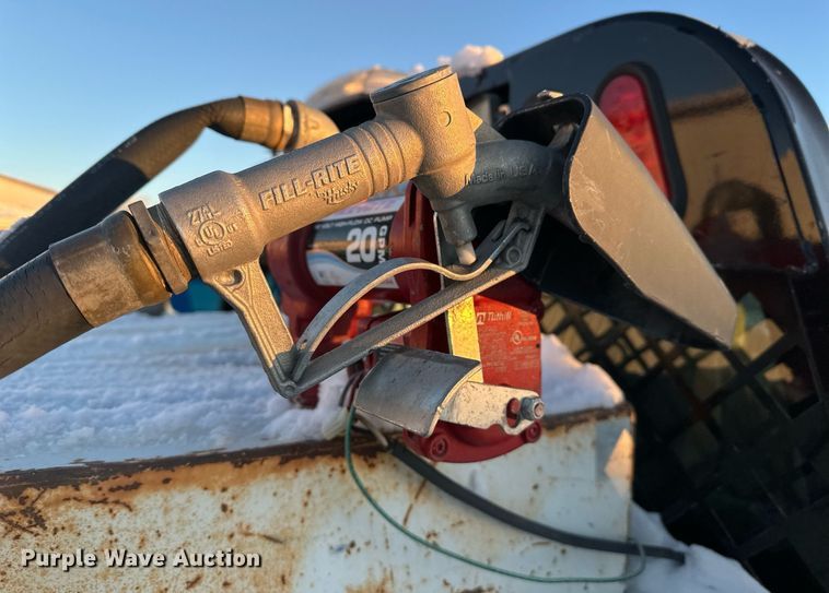 image for item ER5066 2013 Ford F450 Super Duty Crew Cab flatbed truck