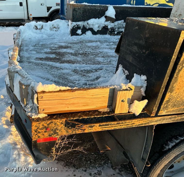 image for item ER5066 2013 Ford F450 Super Duty Crew Cab flatbed truck
