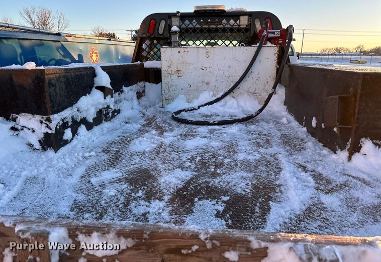 image for item ER5066 2013 Ford F450 Super Duty Crew Cab flatbed truck