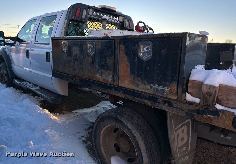 image for item ER5066 2013 Ford F450 Super Duty Crew Cab flatbed truck