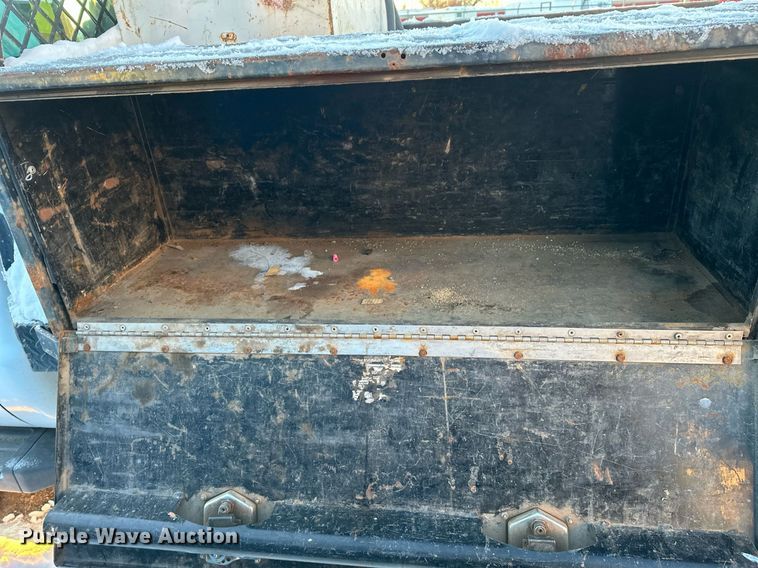 image for item ER5066 2013 Ford F450 Super Duty Crew Cab flatbed truck