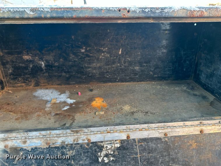 image for item ER5066 2013 Ford F450 Super Duty Crew Cab flatbed truck