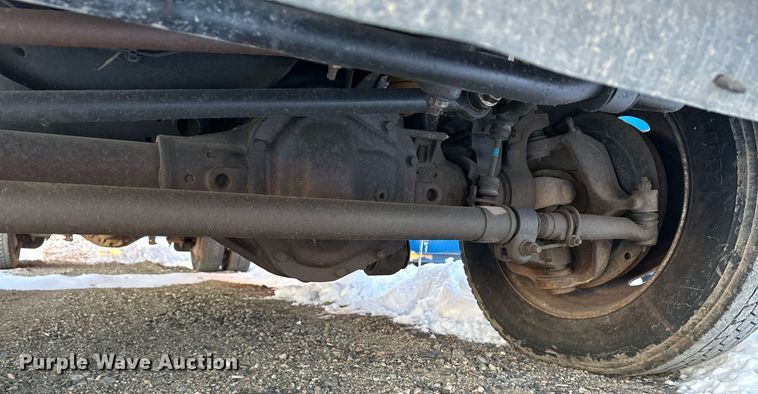 image for item ER5066 2013 Ford F450 Super Duty Crew Cab flatbed truck