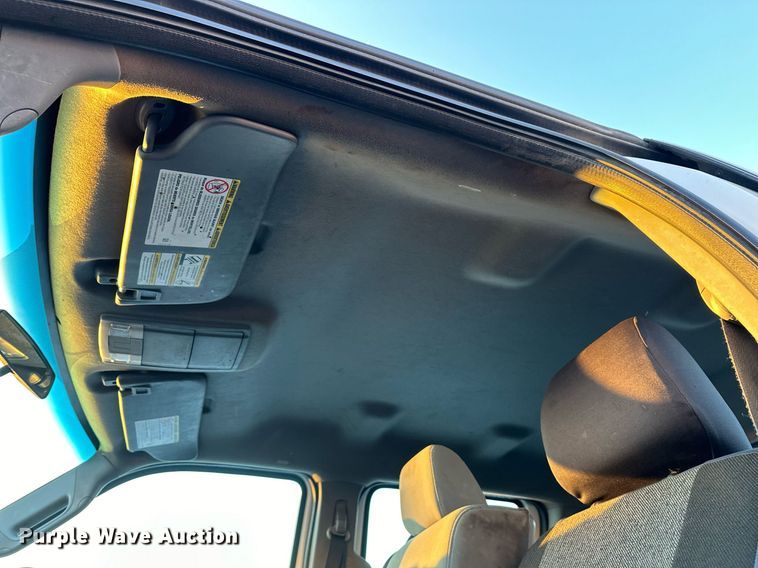 image for item ER5066 2013 Ford F450 Super Duty Crew Cab flatbed truck