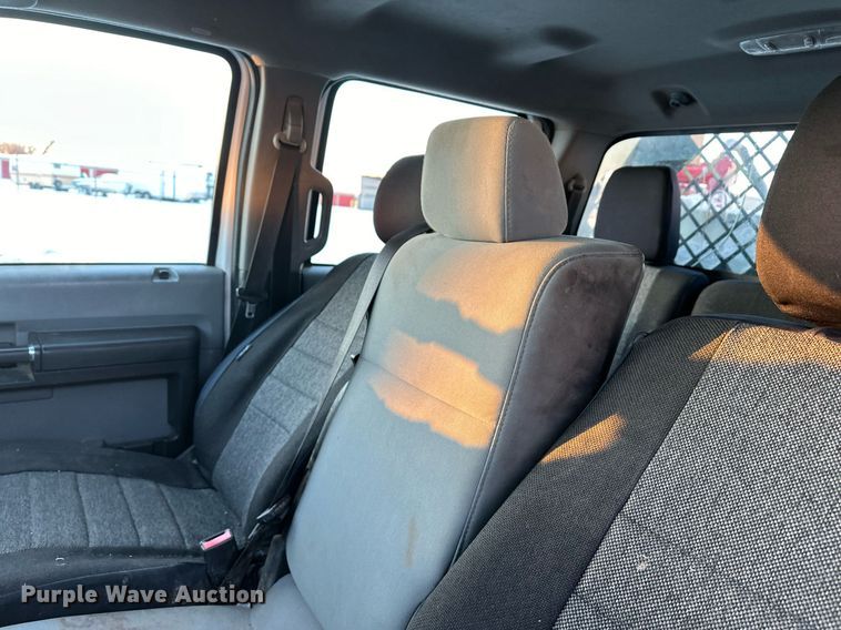 image for item ER5066 2013 Ford F450 Super Duty Crew Cab flatbed truck