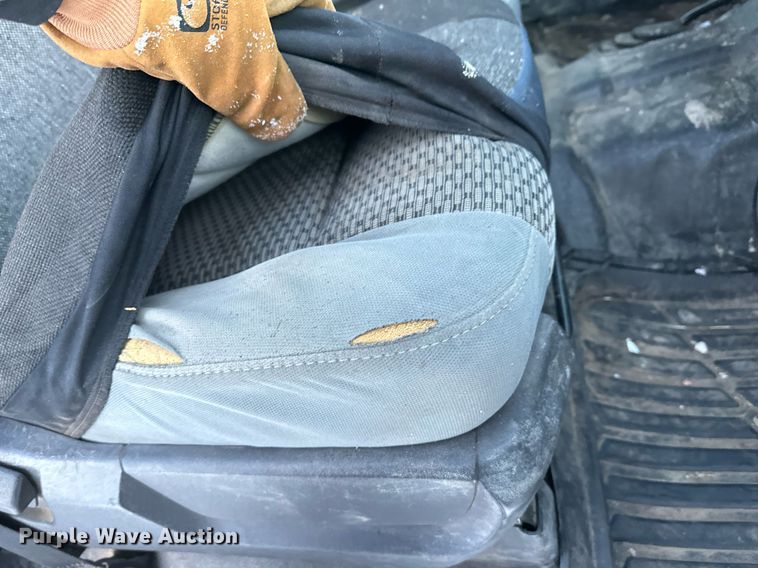 image for item ER5066 2013 Ford F450 Super Duty Crew Cab flatbed truck