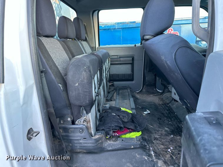 image for item ER5066 2013 Ford F450 Super Duty Crew Cab flatbed truck