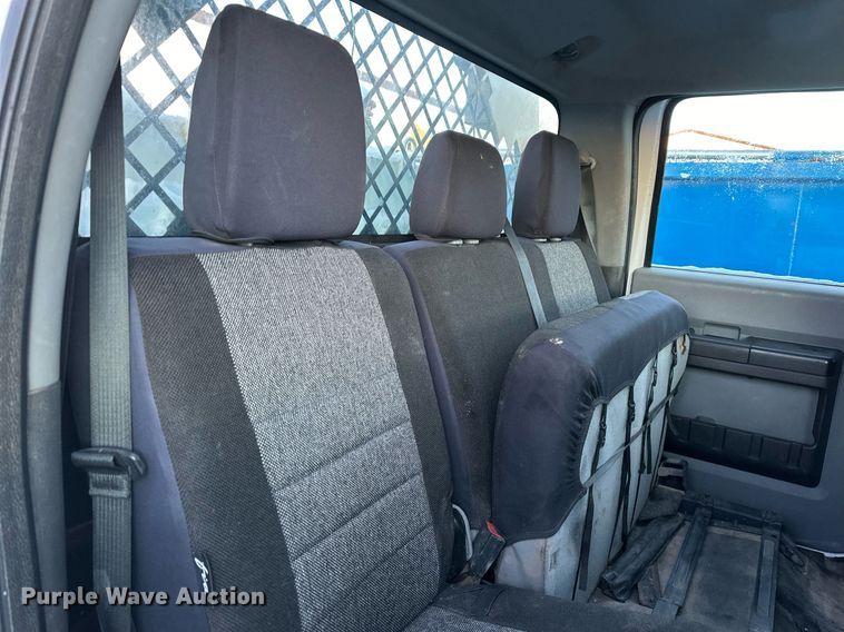 image for item ER5066 2013 Ford F450 Super Duty Crew Cab flatbed truck