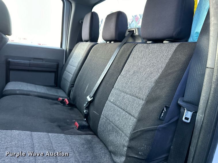 image for item ER5066 2013 Ford F450 Super Duty Crew Cab flatbed truck