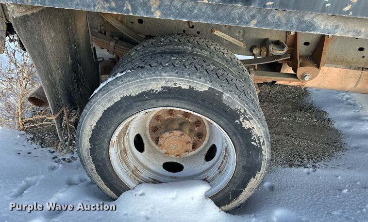 image for item ER5066 2013 Ford F450 Super Duty Crew Cab flatbed truck