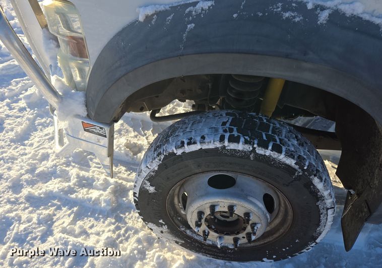 image for item ER5067 2008 Ford F550 Super Duty truck cab and chassis