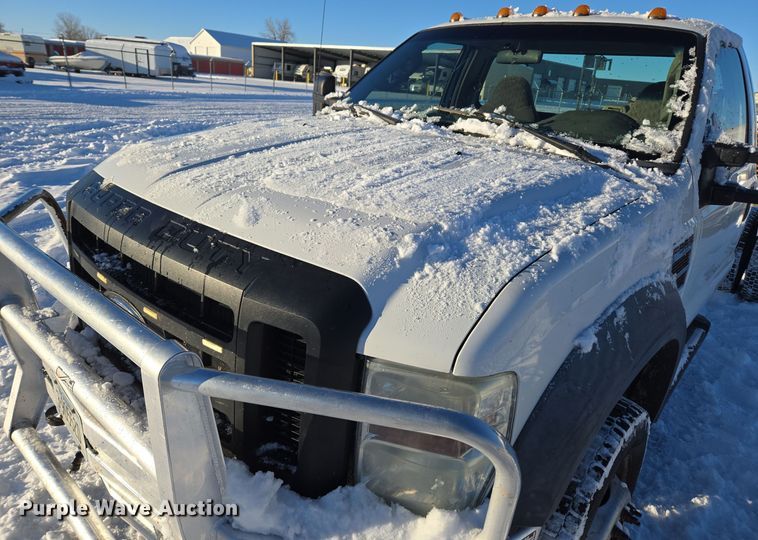 image for item ER5067 2008 Ford F550 Super Duty truck cab and chassis