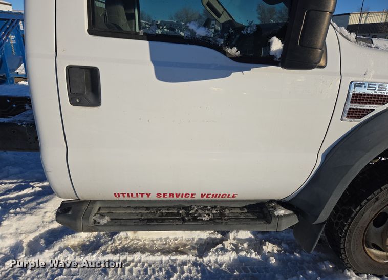 image for item ER5067 2008 Ford F550 Super Duty truck cab and chassis