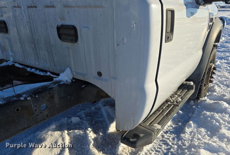 image for item ER5067 2008 Ford F550 Super Duty truck cab and chassis