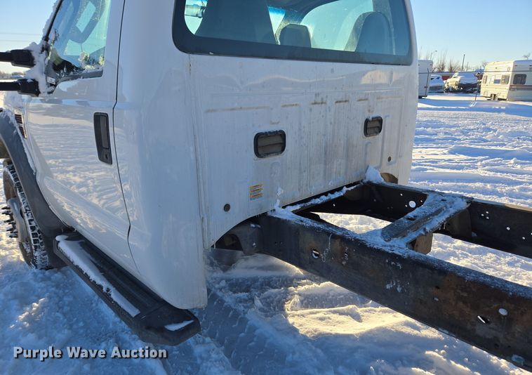 image for item ER5067 2008 Ford F550 Super Duty truck cab and chassis