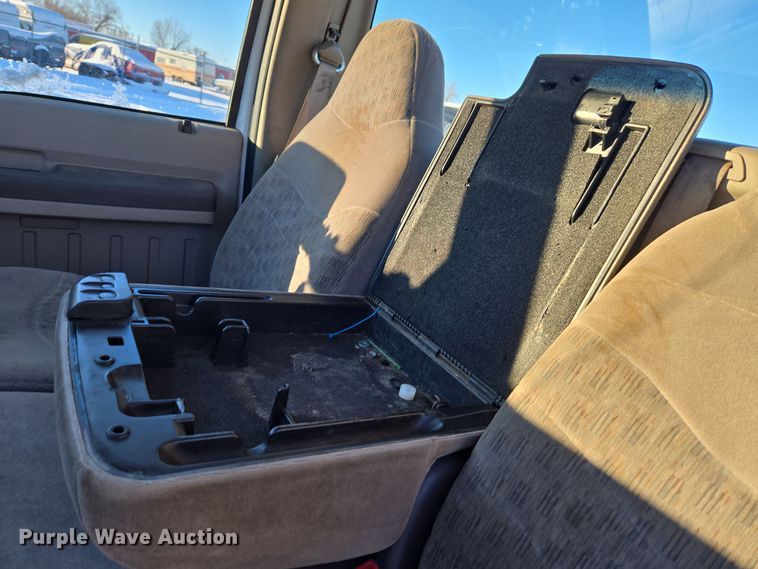 image for item ER5067 2008 Ford F550 Super Duty truck cab and chassis