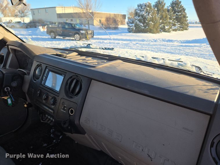 image for item ER5067 2008 Ford F550 Super Duty truck cab and chassis