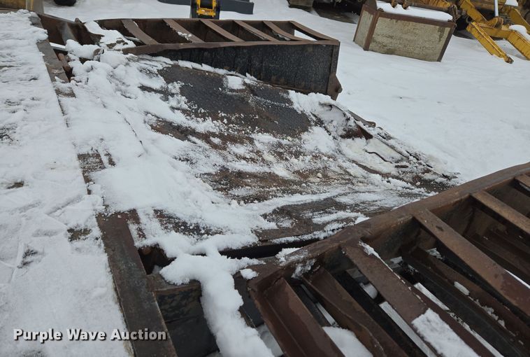 image for item ER5070 2004 Delta Manufacturing Inc. equipment trailer