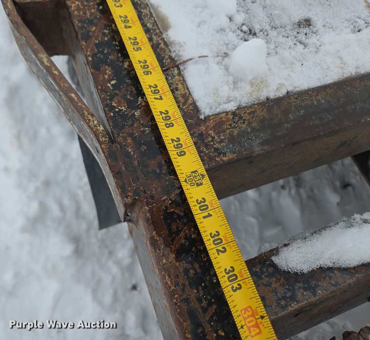 image for item ER5070 2004 Delta Manufacturing Inc. equipment trailer