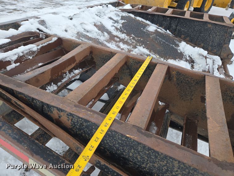 image for item ER5070 2004 Delta Manufacturing Inc. equipment trailer