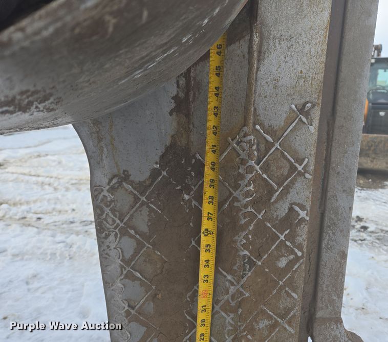 image for item ER5073 2018 Ditch Witch RT125 Quad vibratory cable plow