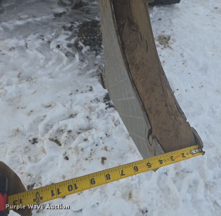 image for item ER5073 2018 Ditch Witch RT125 Quad vibratory cable plow