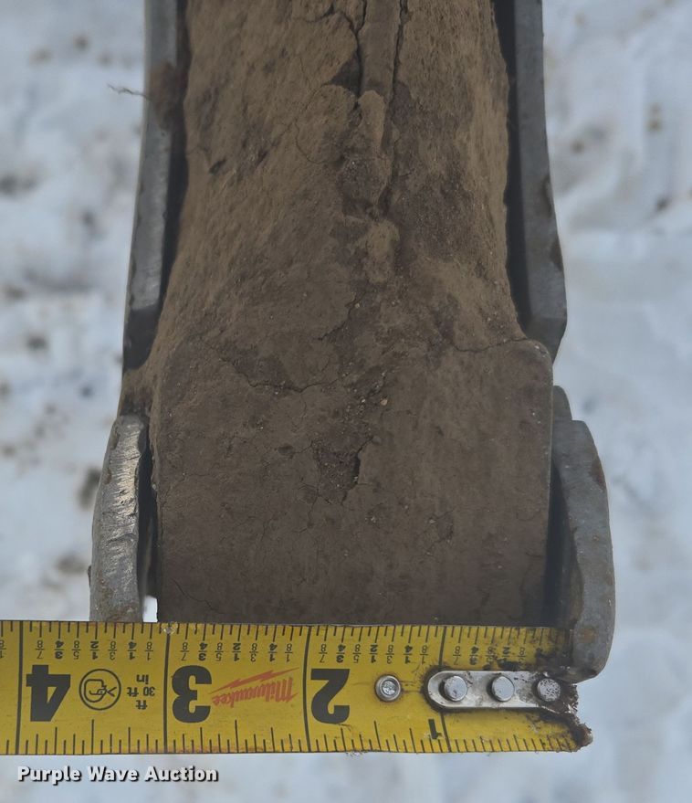 image for item ER5073 2018 Ditch Witch RT125 Quad vibratory cable plow